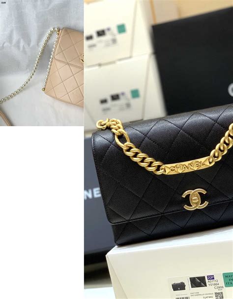 pochette chanel blanche|chanel clutch with hand strap.